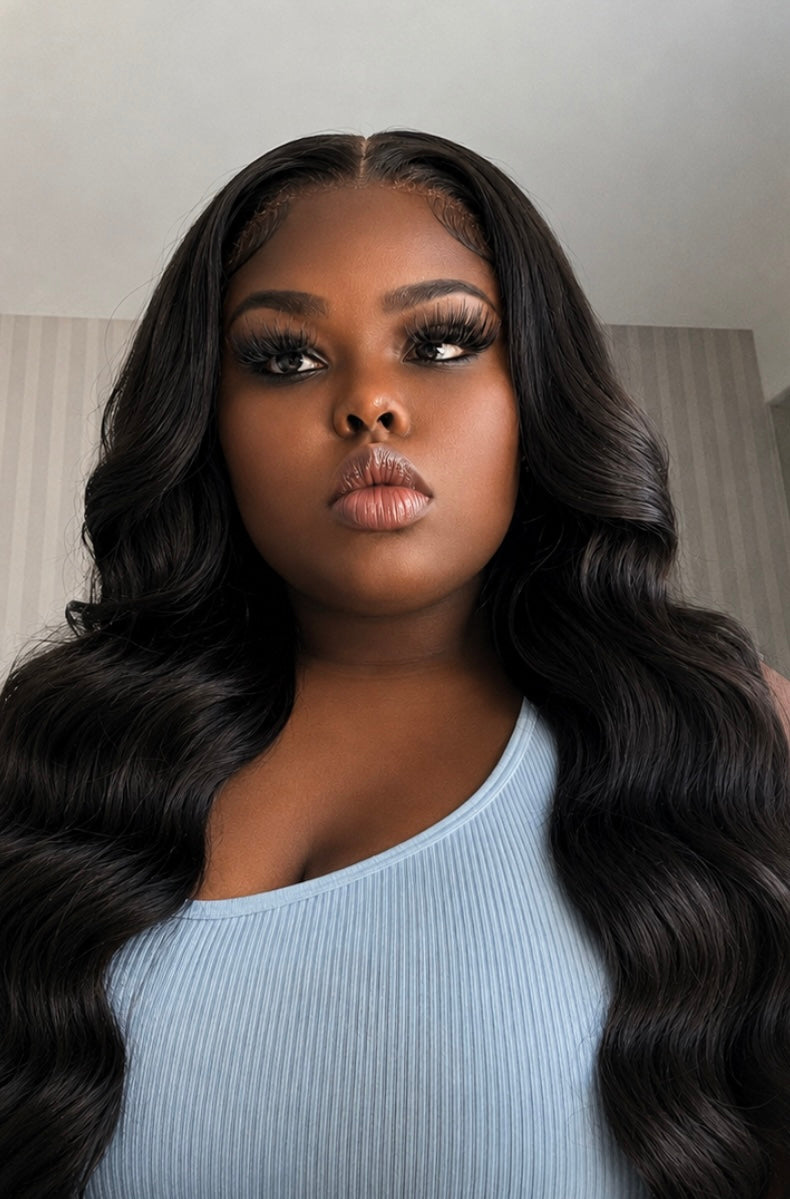The Iconic Lane Signature Noir Luxe Silk Wave 26"